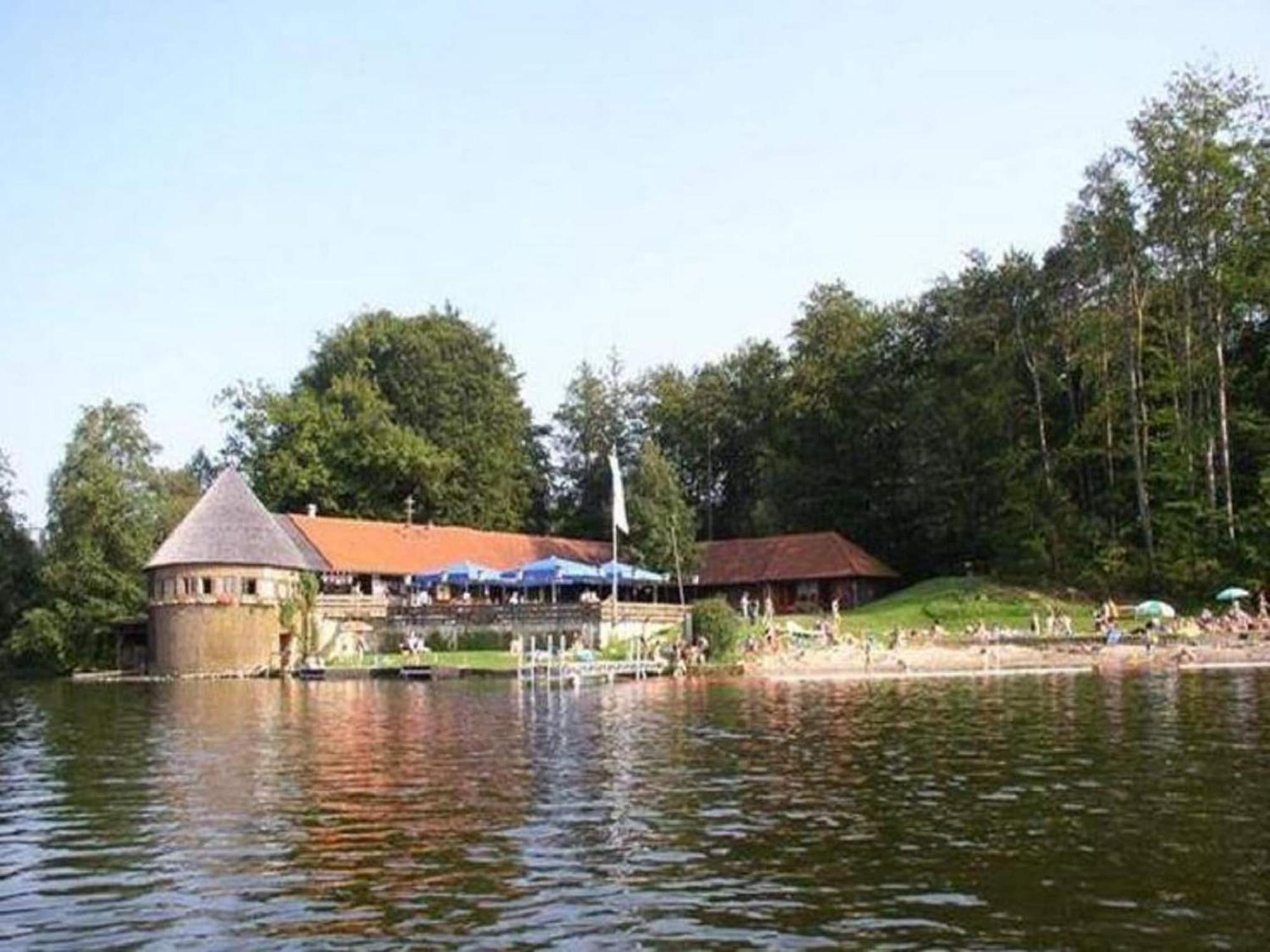 Eco Friendly Chalet Near The Lake In Asten Тіттмонінг Екстер'єр фото